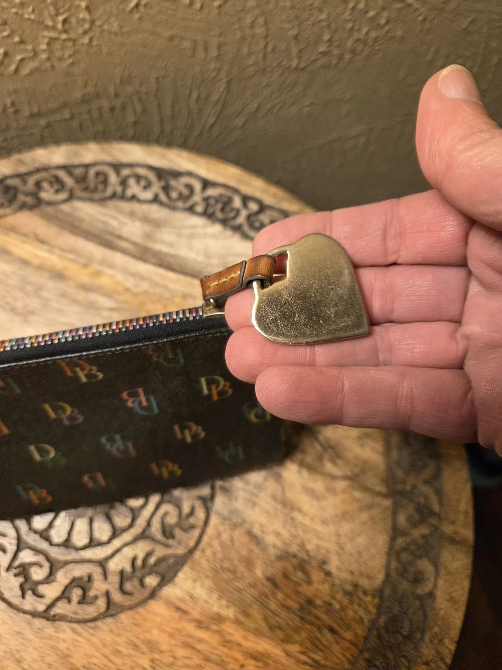 Dooney & Bourke compact dooney